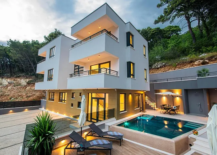 Sunnyside Luxury Suites With Free Parking And Swimming Pool