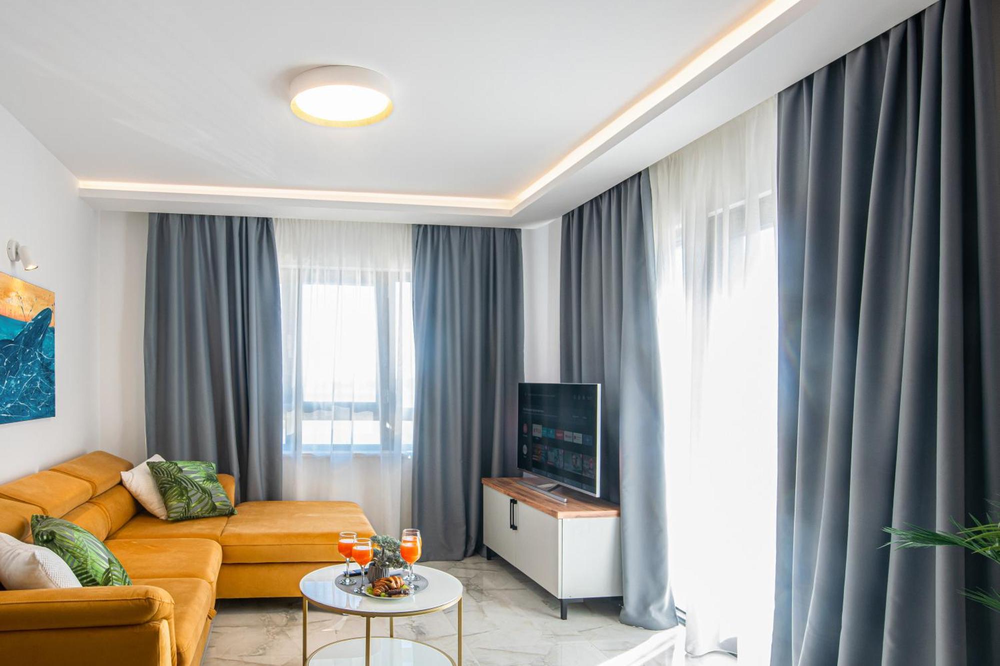 Sunnyside Luxury With Free Parking And Swimming Pool Apartman Brela