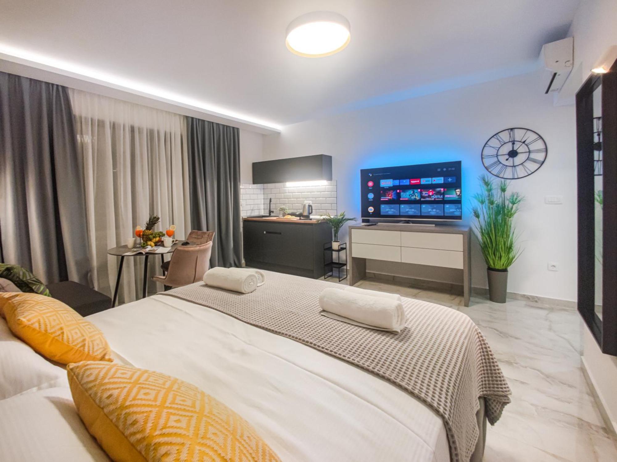 Apartman Sunnyside Luxury With Free Parking And Swimming Pool