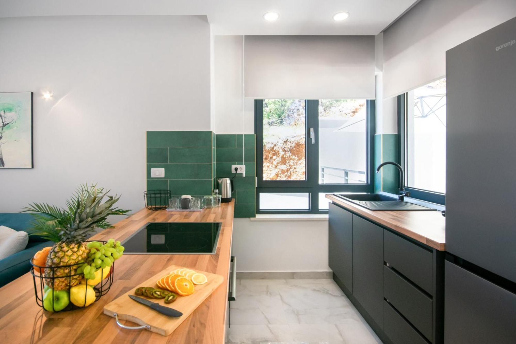 Apartman Sunnyside Luxury With Free Parking And Swimming Pool Brela