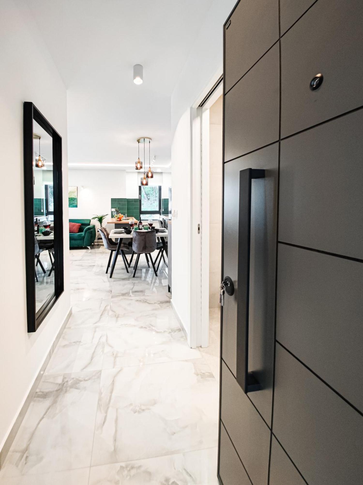 Sunnyside Luxury With Free Parking And Swimming Pool Apartman Brela