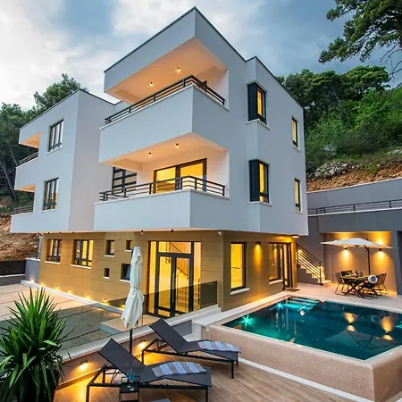 Sunnyside Luxury Suites With Free Parking And Swimming Pool Brela Exterior foto