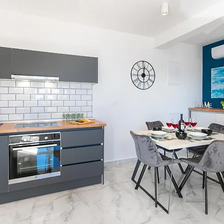 Sunnyside Luxury Suites With Free Parking And Swimming Pool Brela Exterior foto