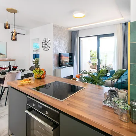 Sunnyside Luxury Suites With Free Parking And Swimming Pool Brela Exterior foto