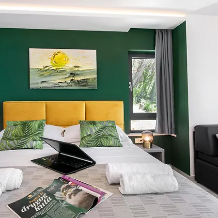 Sunnyside Luxury Suites With Free Parking And Swimming Pool Brela Exterior foto