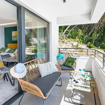 Sunnyside Luxury Suites With Free Parking And Swimming Pool Brela Exterior foto