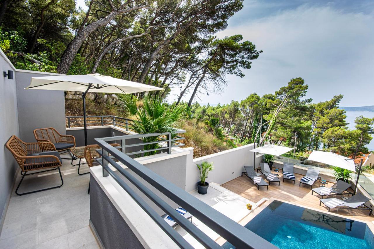 Apartment Sunnyside Luxury With Free Parking And Swimming Pool *