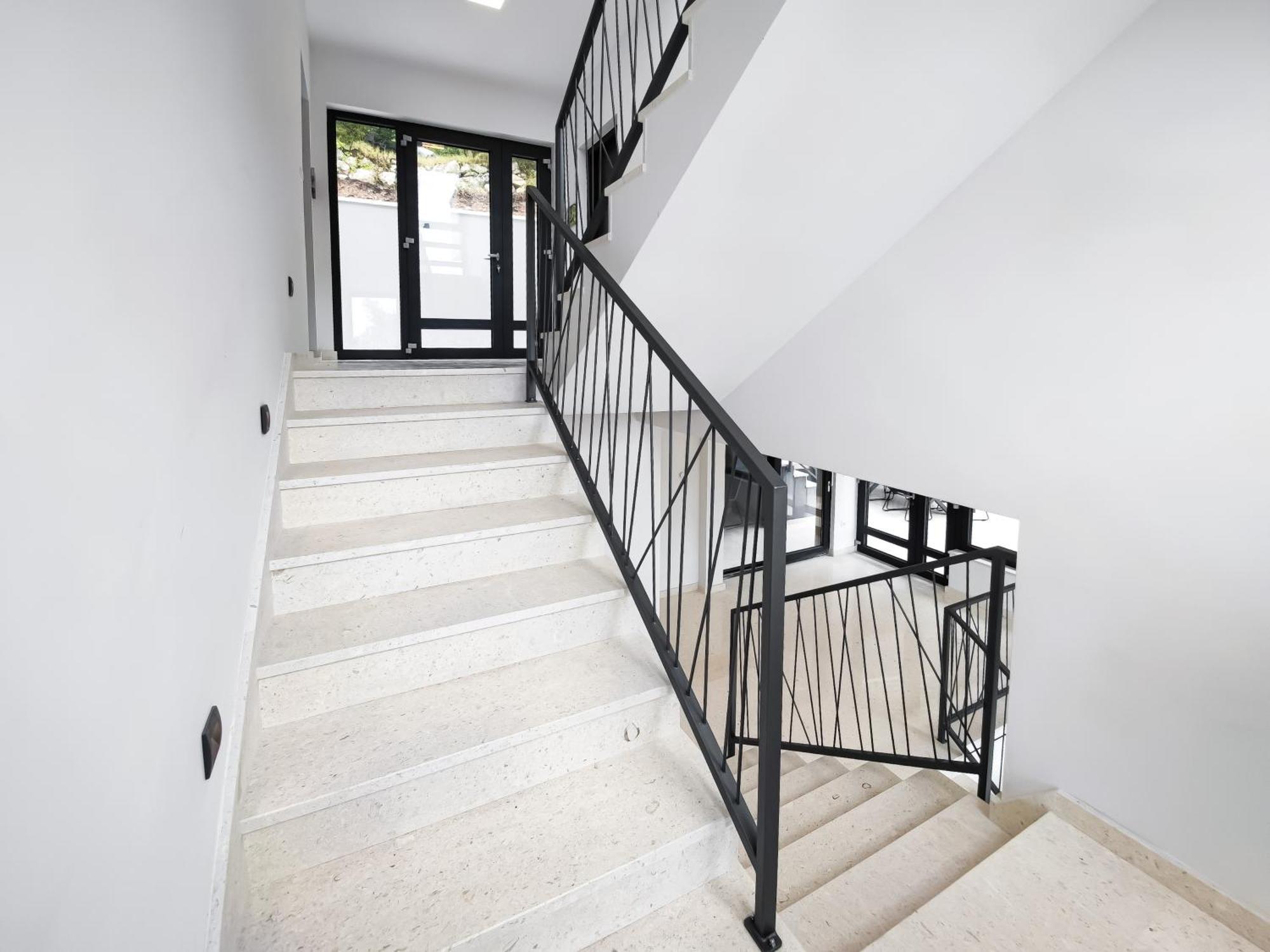 Apartment Sunnyside Luxury With Free Parking And Swimming Pool Brela