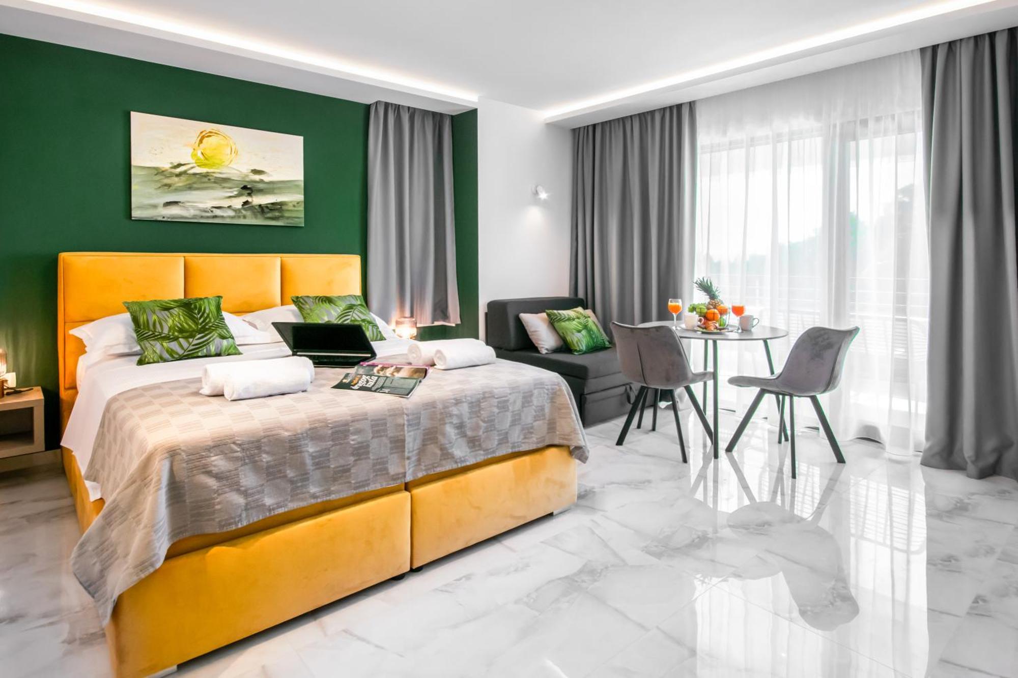 Apartment Sunnyside Luxury With Free Parking And Swimming Pool Brela
