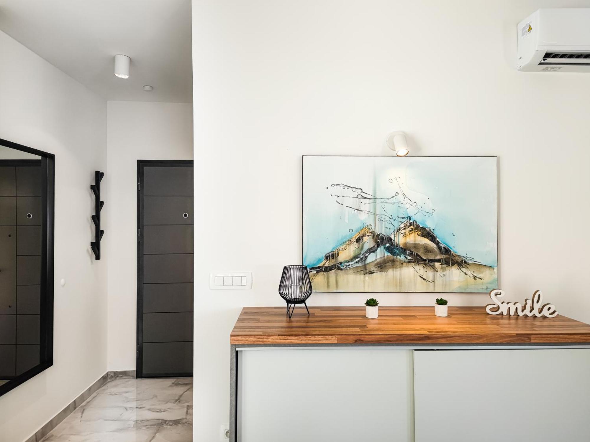 Sunnyside Luxury With Free Parking And Swimming Pool Brela
