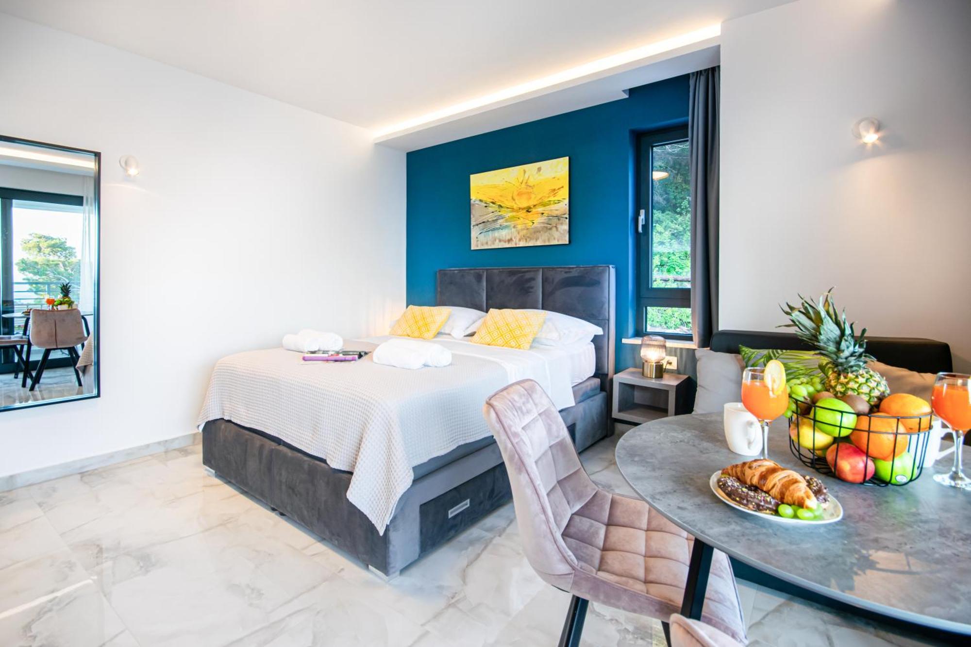 Sunnyside Luxury With Free Parking And Swimming Pool Brela