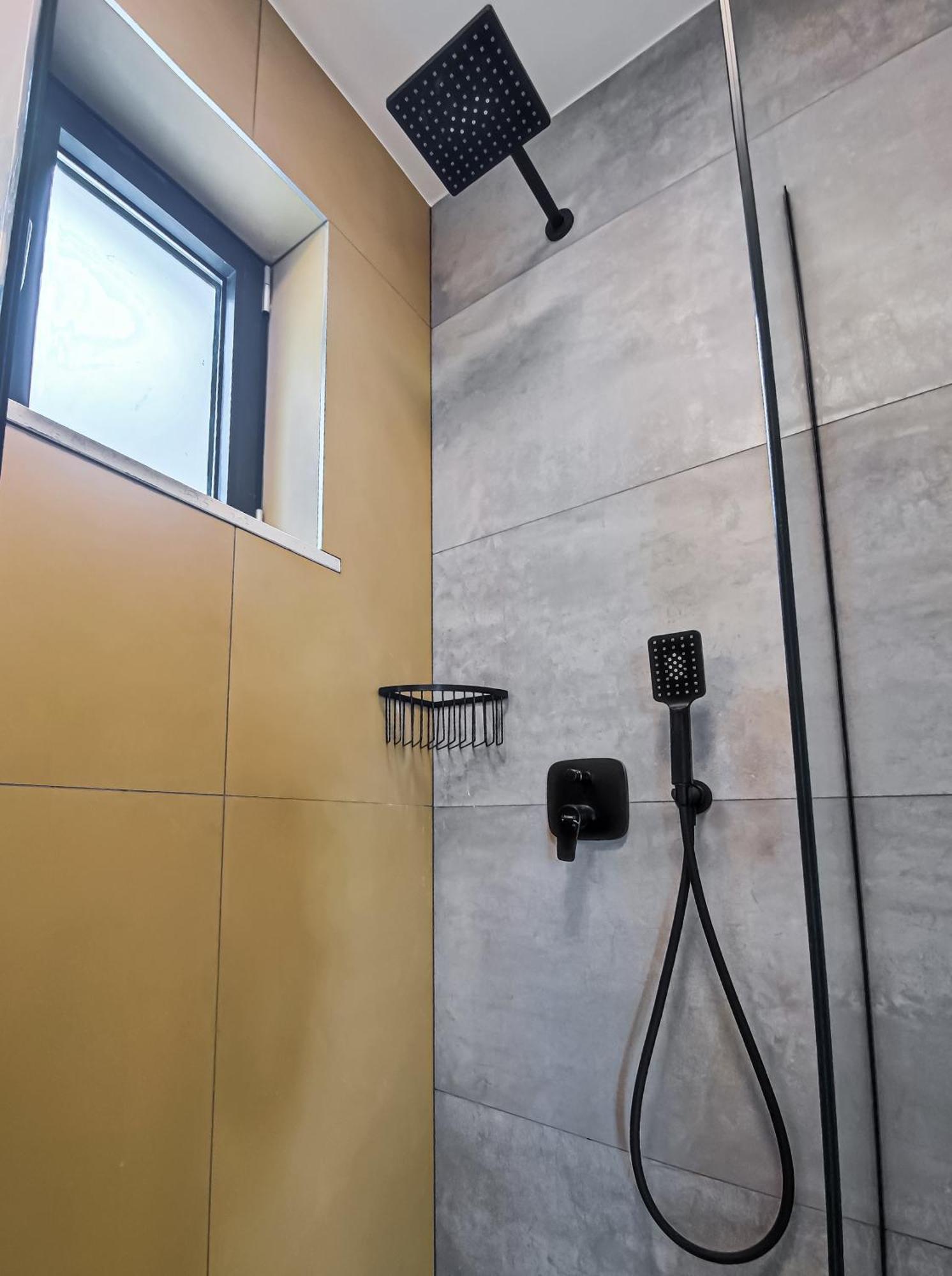 Sunnyside Luxury With Free Parking And Swimming Pool * Brela